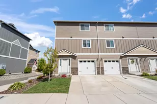 7790 Jacqueline Way, White City, OR 97503 - Photo 1