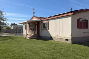 105 N Willow St, Merrill, OR 97633 - Photo 1