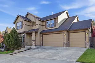 19530 Hollygrape St, Bend, OR 97702 - Photo 1