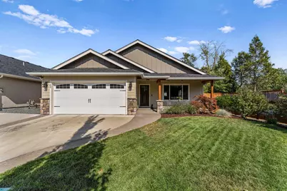 183 Lincoln Road, Grants Pass, OR 97526 - Photo 1