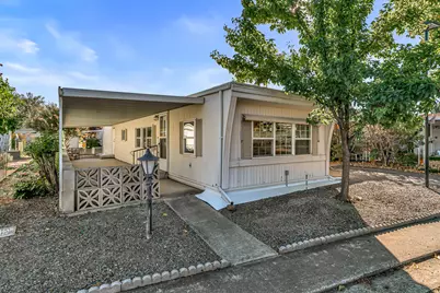 2252 Table Rock Road #SPC 91, Medford, OR 97501 - Photo 1