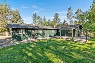 1033 Plumtree Ln, Grants Pass, OR 97526 - Photo 1