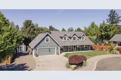 1074 SE Christie Place, Grants Pass, OR 97526 - Photo 1