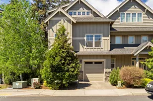 1035 SE Leonel Ln, Bend, OR 97702 - Photo 1
