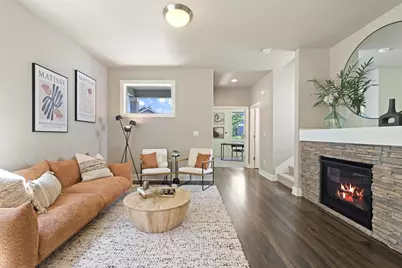 61070 SE Sydney Harbor Drive, Bend, OR 97702 - Photo 1