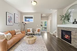 61070 SE Sydney Harbor Dr, Bend, OR 97702 - Photo 1