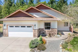337 Cedar Ridge Dr, Cave Junction, OR 97523 - Photo 1
