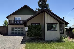 236 De Barr Ave, Medford, OR 97501 - Photo 1