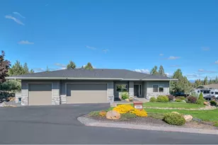 1194 Highland View Loop, Redmond, OR 97756 - Photo 1