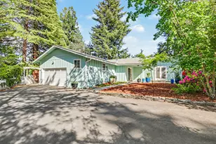 880 S Oregon St, Jacksonville, OR 97530 - Photo 1
