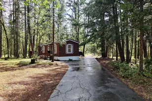 42256 Hwy 62, Prospect, OR 97536 - Photo 1