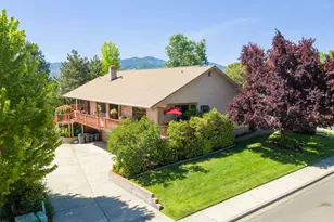 1361 La Loma Dr, Medford, OR 97504 - Photo 1