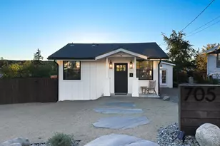 705 Cook St, Klamath Falls, OR 97601 - Photo 1