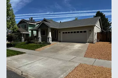 242 NW 25th Street, Redmond, OR 97756 - Photo 1