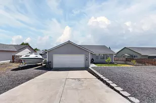 316 Geneva St, Culver, OR 97734 - Photo 1