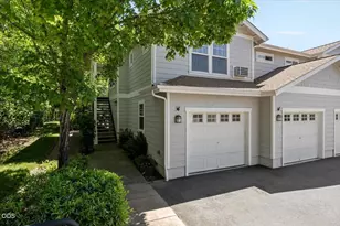 2264 McCall Dr, Ashland, OR 97520 - Photo 1