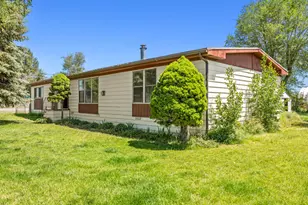 31410 Union St, Bonanza, OR 97623 - Photo 1
