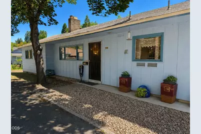 423 SE M Street, Grants Pass, OR 97526 - Photo 1