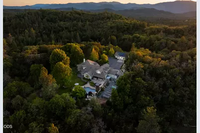1117 Peco Road, Grants Pass, OR 97526 - Photo 1