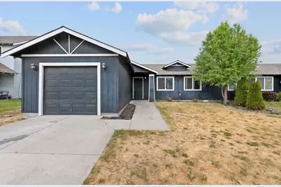 866 SE Kristin Way, Madras, OR 97741 - Photo 1