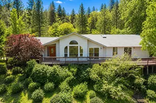 182 Eagles View Dr, Grants Pass, OR 97527 - Photo 1