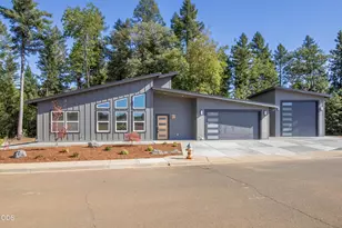 417 Rilynn Ln, Cave Junction, OR 97523 - Photo 1