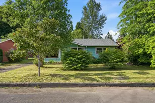 8703 NE Sacramento St, Portland, OR 97220 - Photo 1