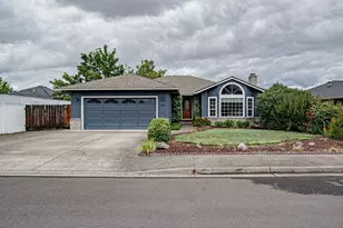 3281 Ford Dr, Medford, OR 97504 - Photo 1