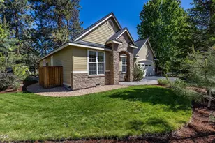 365 S Timber Creek Dr, Sisters, OR 97759 - Photo 1