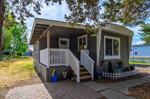 61445 SE 27th St, Bend, OR 97702 - Photo 1