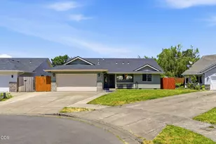 633 Cedar St, Independence, OR 97351 - Photo 1