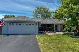 5482 Knightwood Dr, Klamath Falls, OR 97603 - Photo 1