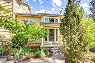 461 Holly St, Ashland, OR 97520 - Photo 1