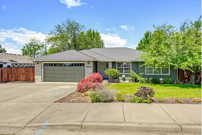 1830 Canyon Avenue, Medford, OR 97504 - Photo 1