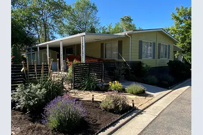 4624 S Pacific Highway #UNIT 34, Phoenix, OR 97535 - Photo 1