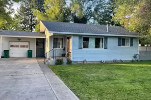 5989 Delaware Ave, Klamath Falls, OR 97603 - Photo 1