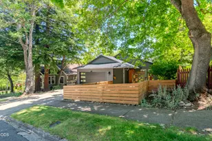 120 Nob Hill St, Ashland, OR 97520 - Photo 1