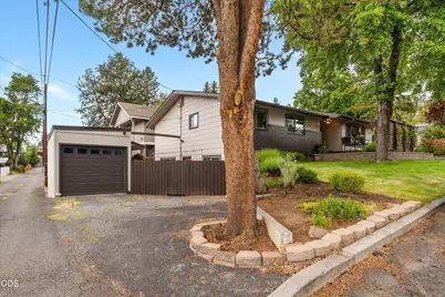 1531 NW 10th Street, Bend, OR 97703 - Photo 1