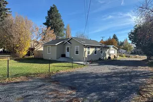 4710 Hilyard Ave, Klamath Falls, OR 97603 - Photo 1