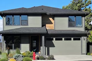 2637 NW Sky Vis Ct, Bend, OR 97703 - Photo 1