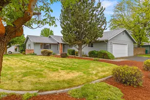 5292 Gatewood Dr, Klamath Falls, OR 97603 - Photo 1