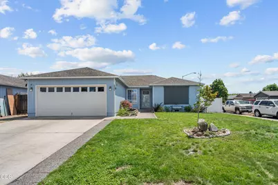8092 Abbey Road, White City, OR 97503 - Photo 1