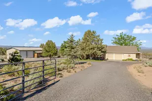 13753 SW Sego Lily Rd, Powell Butte, OR 97753 - Photo 1