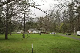 12921 Duggan Rd, Central Point, OR 97502 - Photo 1