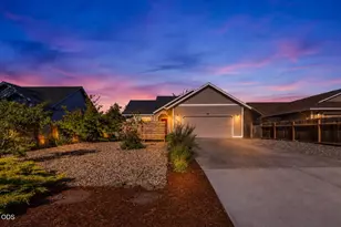 1810 SW 27th St, Redmond, OR 97756 - Photo 1
