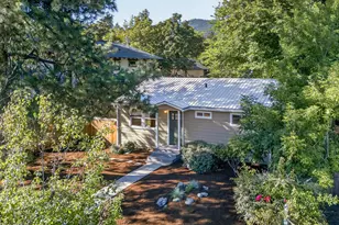 840 B St, Ashland, OR 97520 - Photo 1