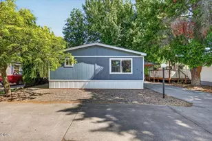 626 Kylee Ann, Medford, OR 97501 - Photo 1
