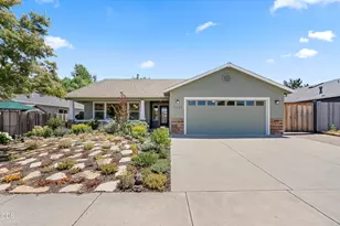 1443 Elaine Way, Medford, OR 97501 - Photo 1