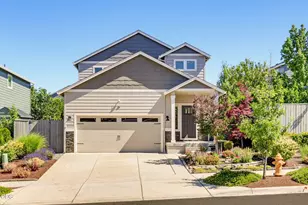3727 Sidney Way, Medford, OR 97504 - Photo 1