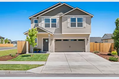 3496 NW 9th Lane, Redmond, OR 97756 - Photo 1